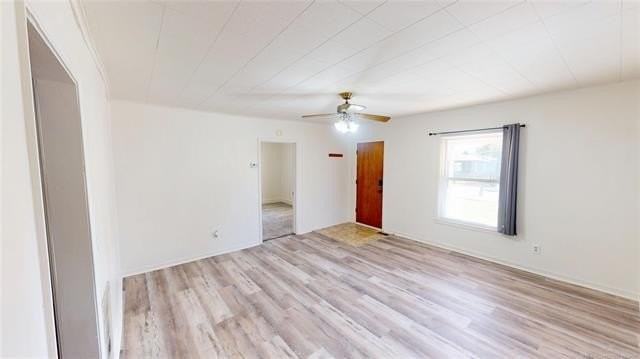 916 N Wilson Ave - Photo 4 of 22