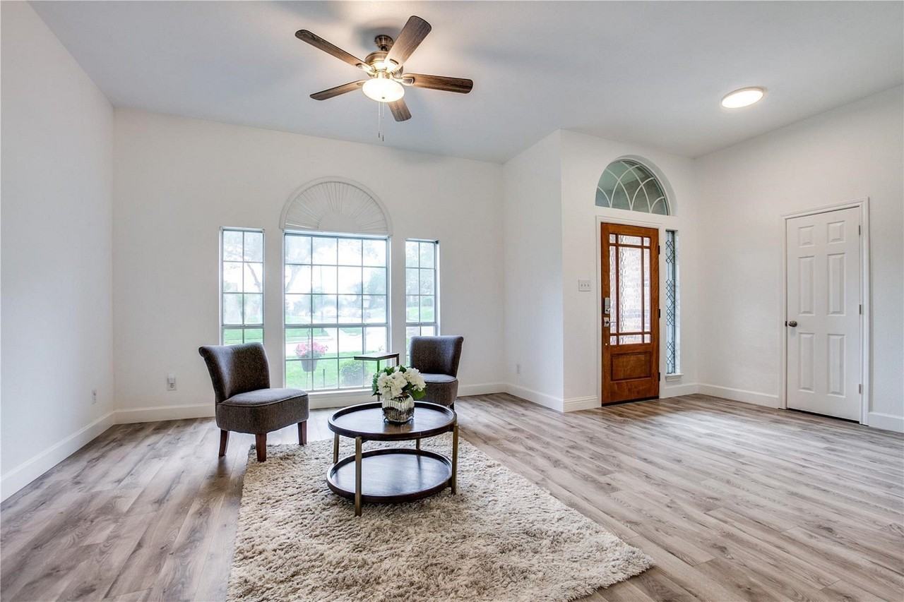 3306 Ashleaf Dr - Photo 3 of 26