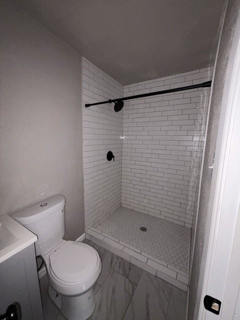 2903 Nw 22nd St #1 - Photo 6 of 8