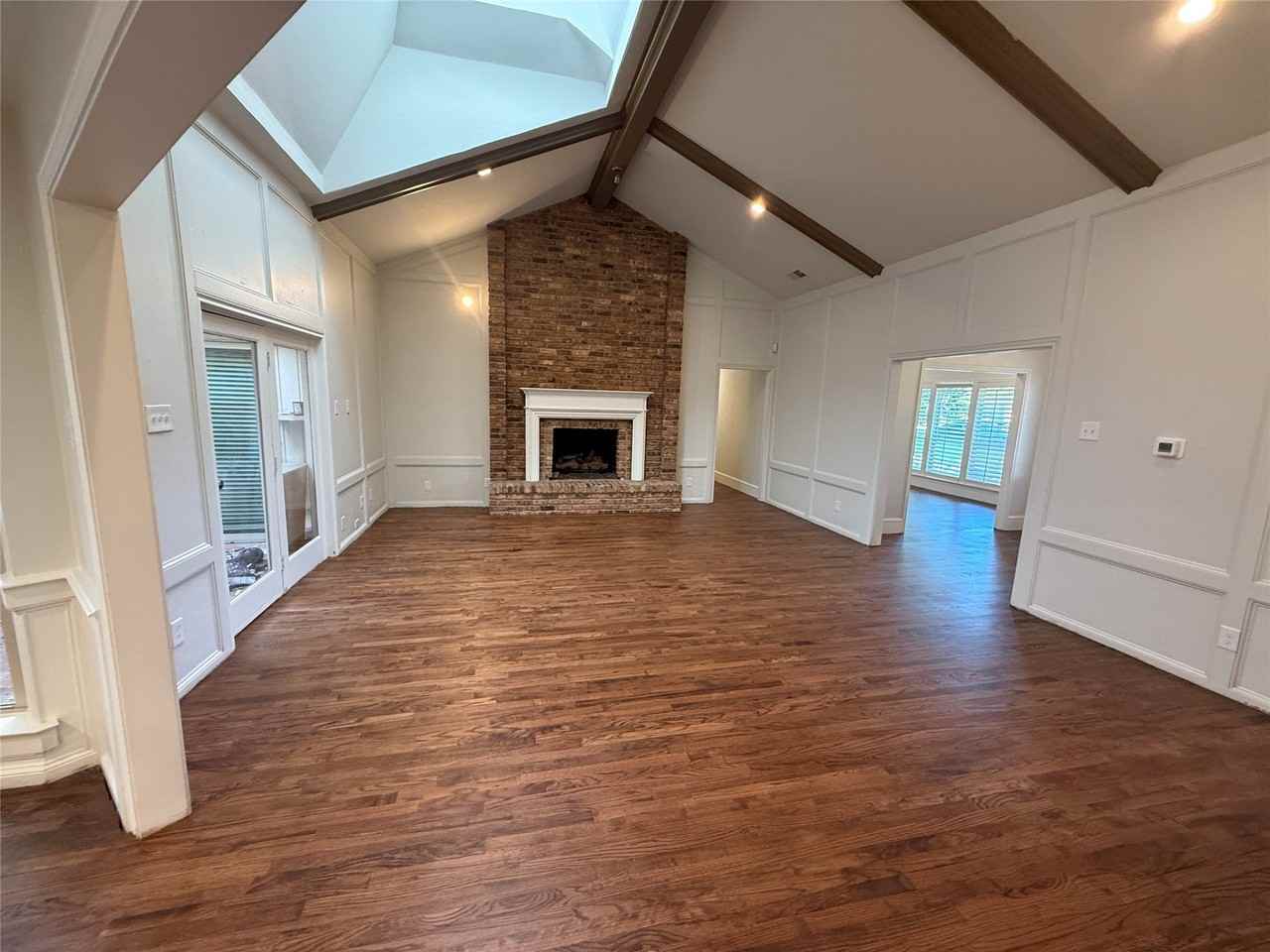 6911 Gateridge Dr - Photo 2 of 26