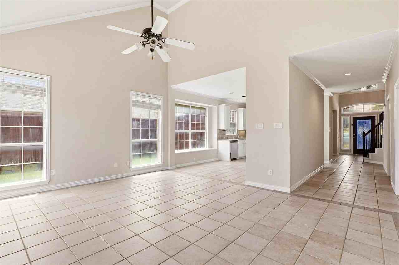 773 N Valley Pkwy - Photo 7 of 26