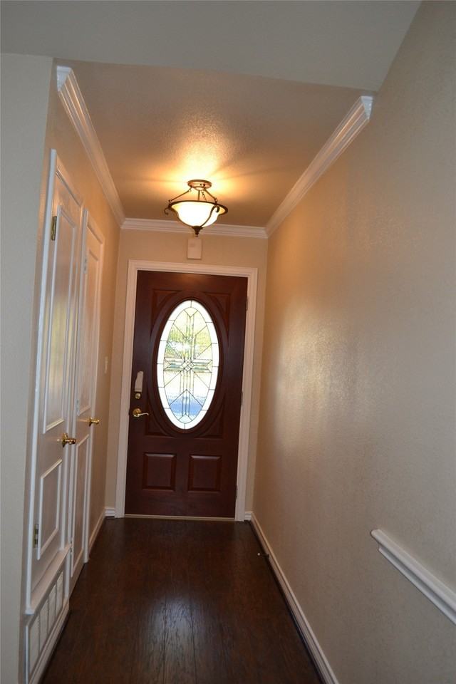 212 Gloria St - Photo 6 of 19