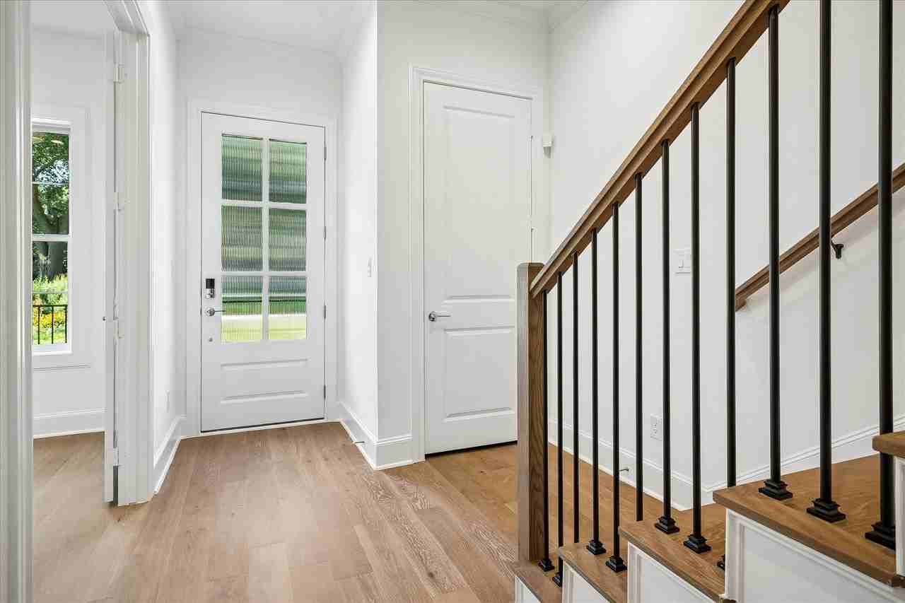 5029 Magnolia Cir - Photo 3 of 24