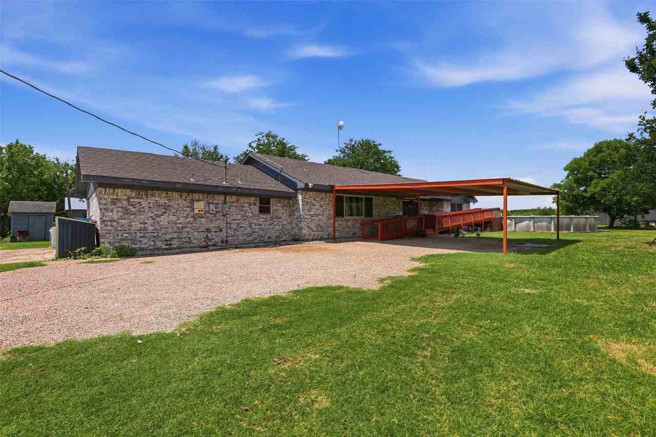 1517 Wiggins Rd - Photo 2 of 22
