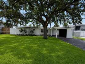 2649 Key Largo Ln - Photo 1 of 1