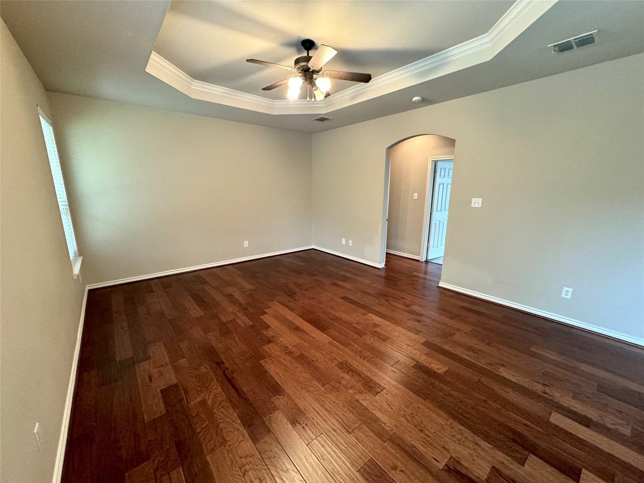 1100 Annalea Cove Dr - Photo 7 of 34