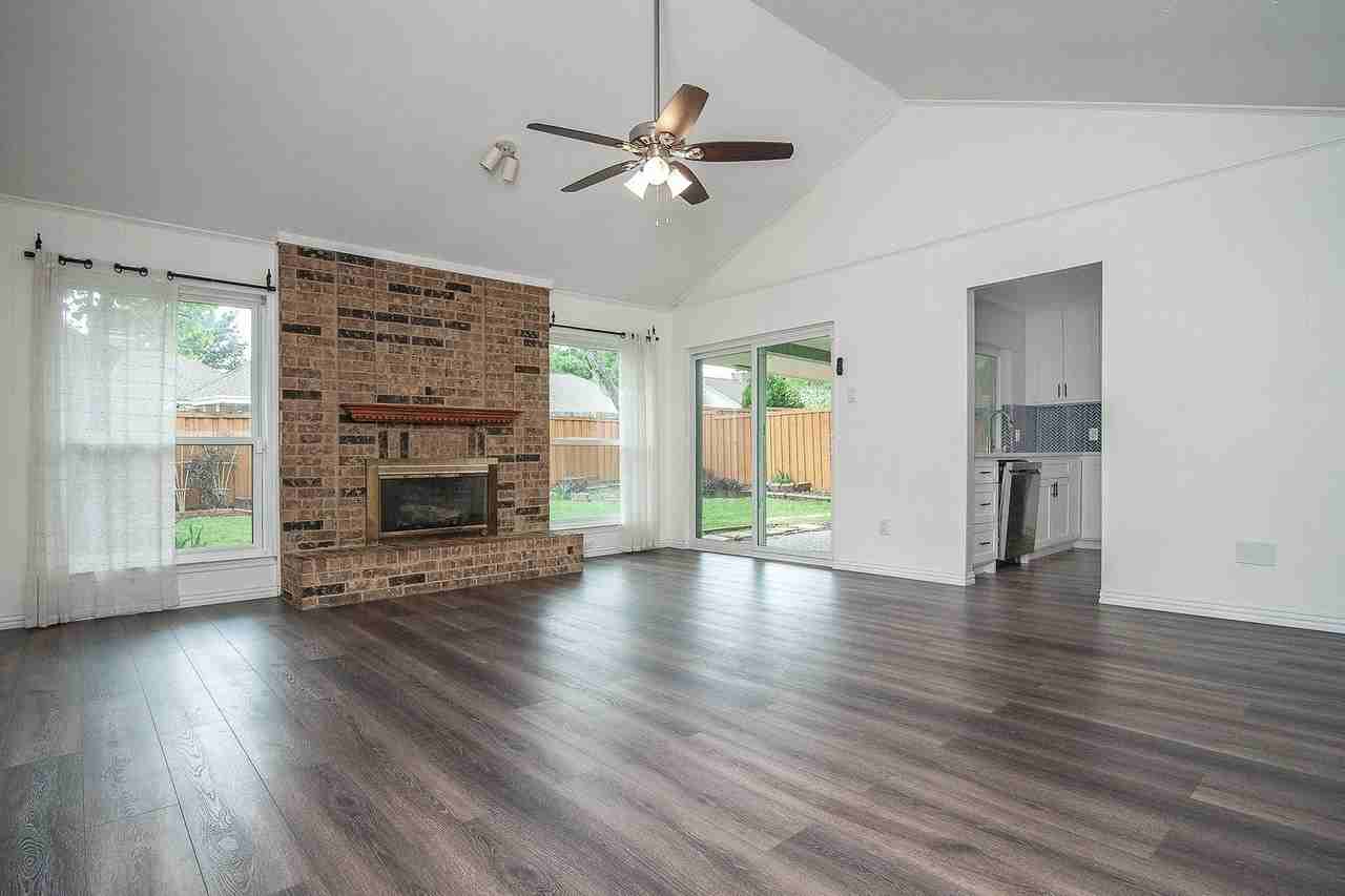 1912 Knob Hill Dr - Photo 6 of 26