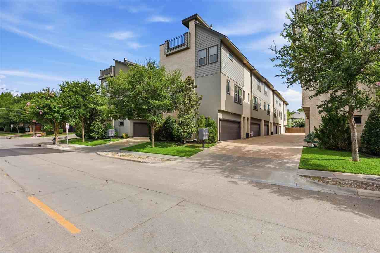 5905 Ross Ave #1 - Photo 4 of 40