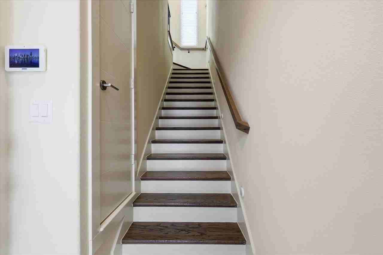 5905 Ross Ave #1 - Photo 5 of 40