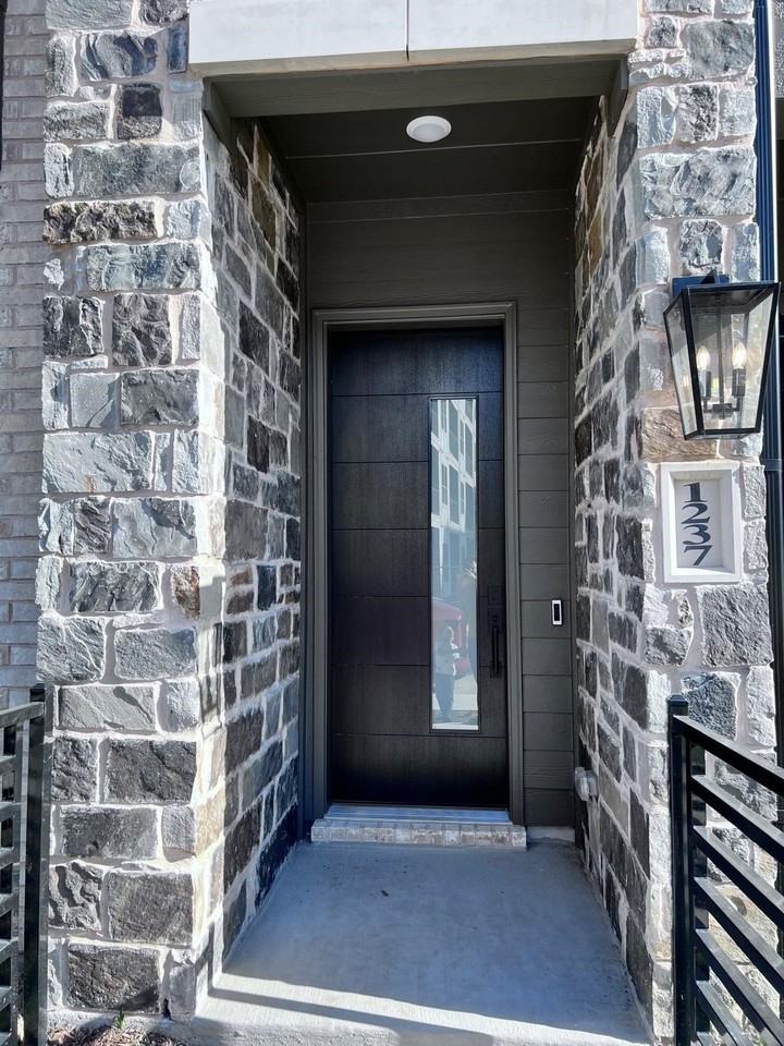 1237 Doris May Dr - Photo 3 of 19