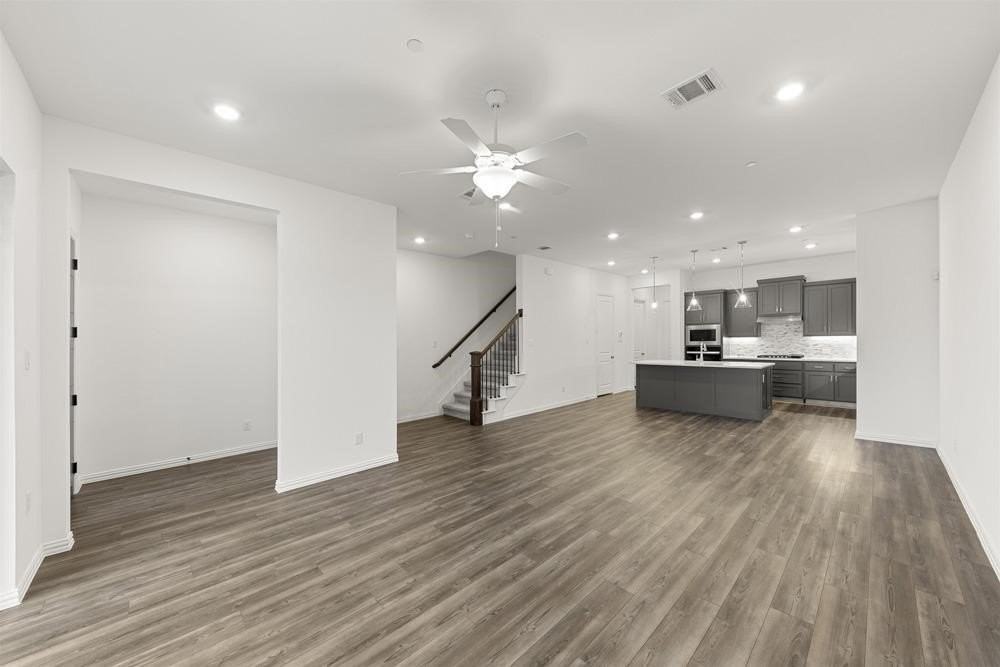 1237 Doris May Dr - Photo 6 of 19