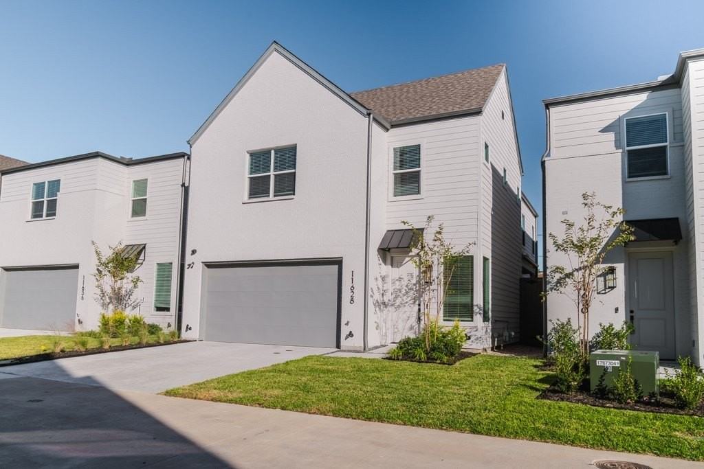 11661 Liberty Commons Ct - Photo 2 of 28