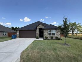 323 Cherry Point Dr - Photo 1 of 1