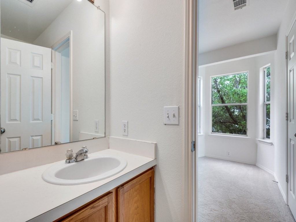 10716 Astor Dr - Photo 7 of 26