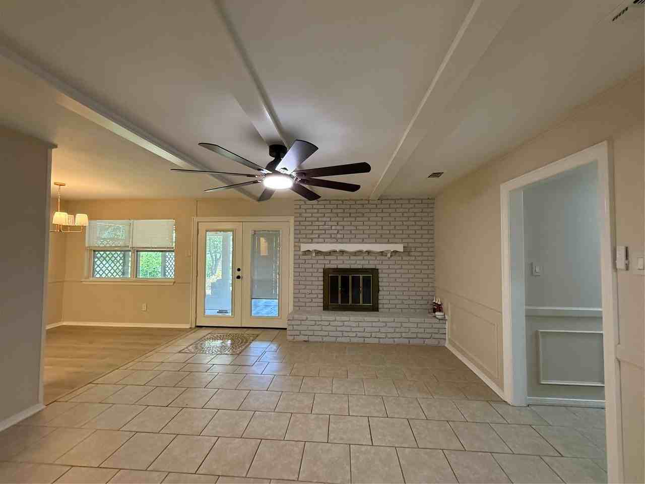 5204 Winifred Dr - Photo 7 of 24