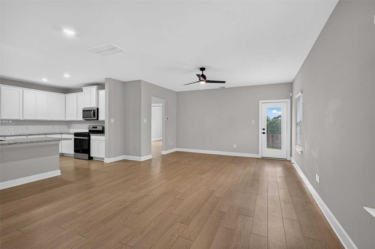 1309 Butler Ave - Photo 2 of 37