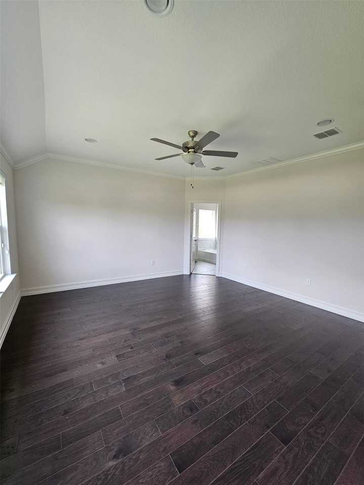 3105 Euclid Way - Photo 5 of 28