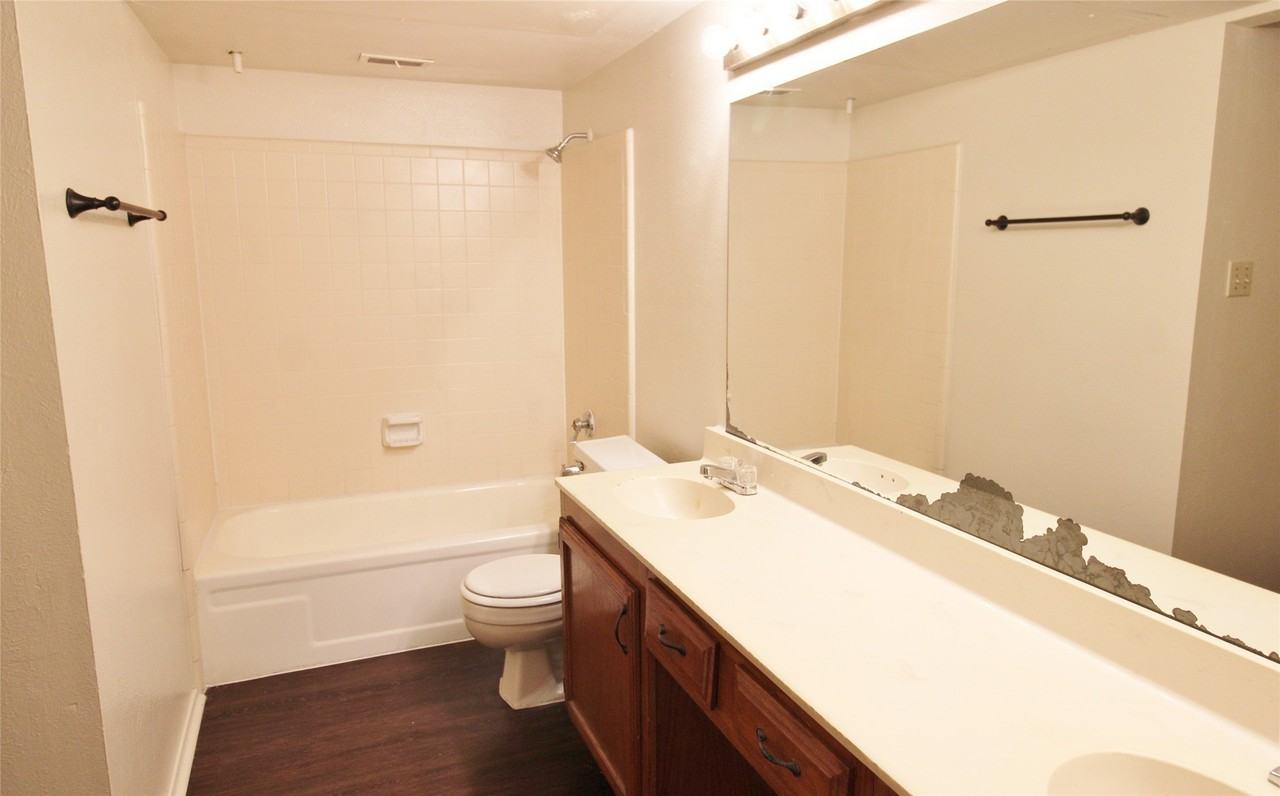 405 Pogue St - Photo 7 of 13