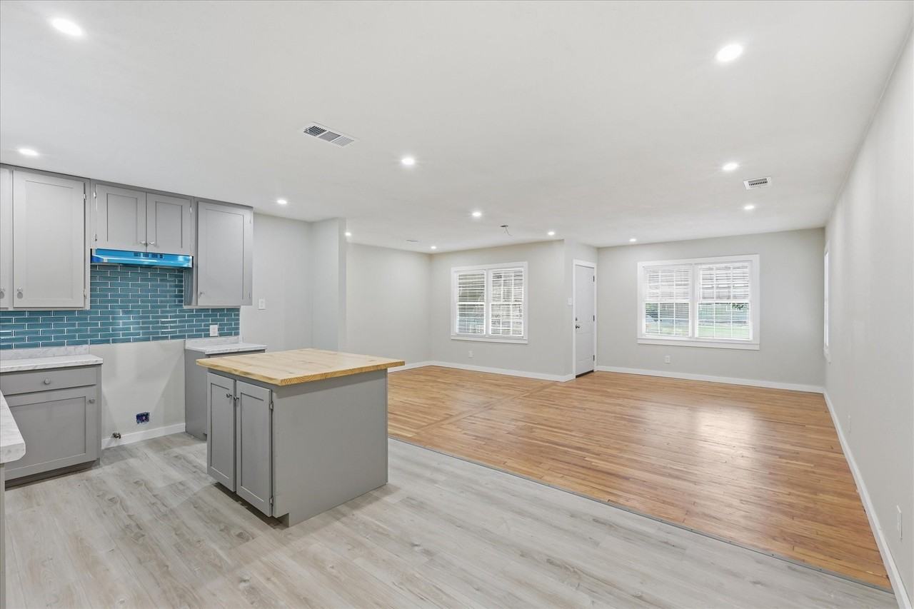3523 Dutton Dr - Photo 5 of 15