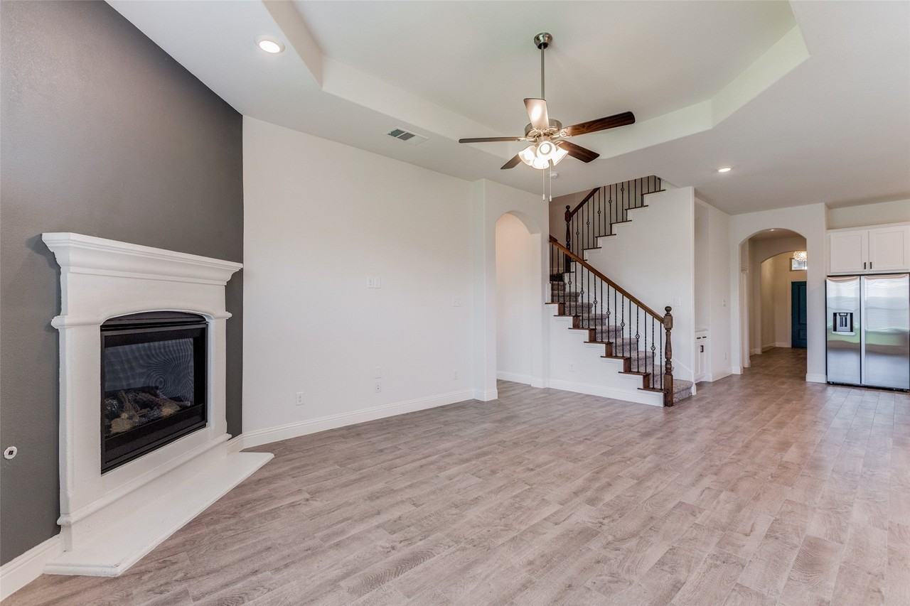 7412 Twisted Thicket Ln - Photo 4 of 26