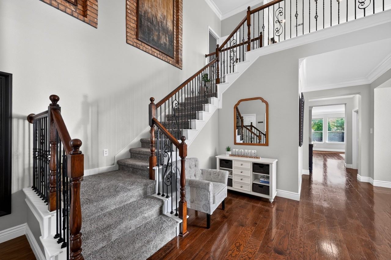 1670 Pelican Dr - Photo 4 of 40