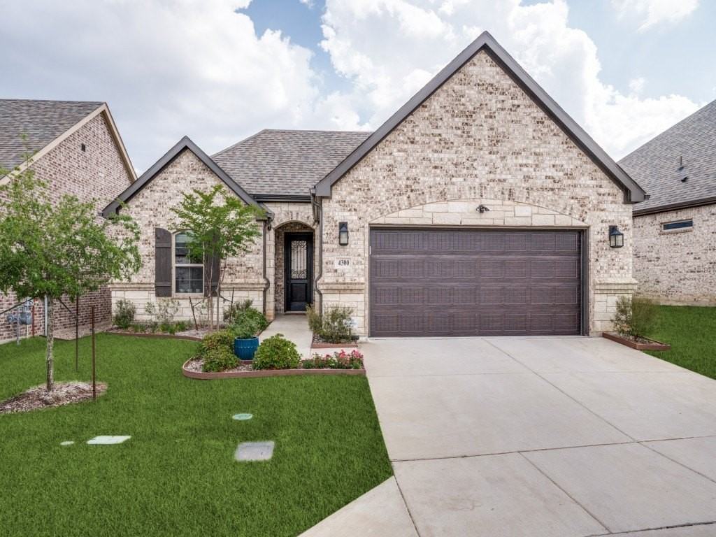 4300 Carrera Dr - Photo 2 of 25
