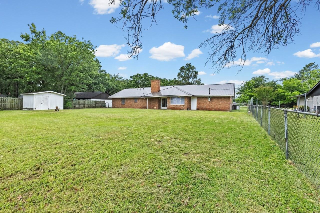 3 Timberside Dr - Photo 4 of 40