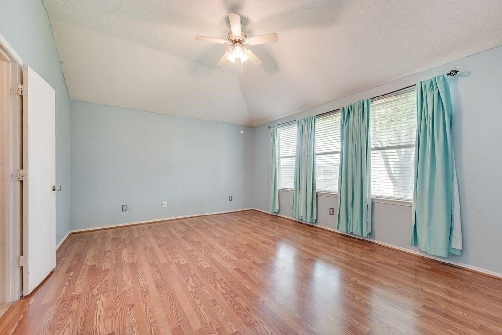 112 Starlight Dr - Photo 7 of 14