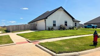 149 Blackhawk Dr - Photo 1 of 1