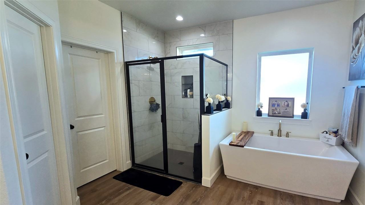 149 Blackhawk Dr - Photo 6 of 9