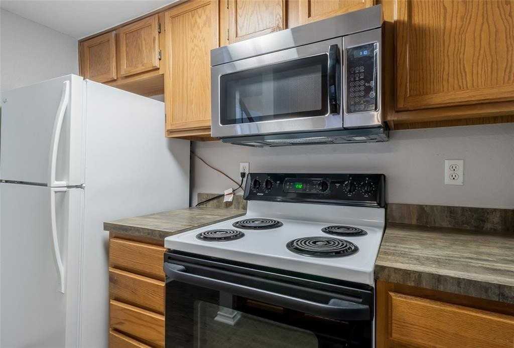 449 Harris St #103C - Photo 3 of 17
