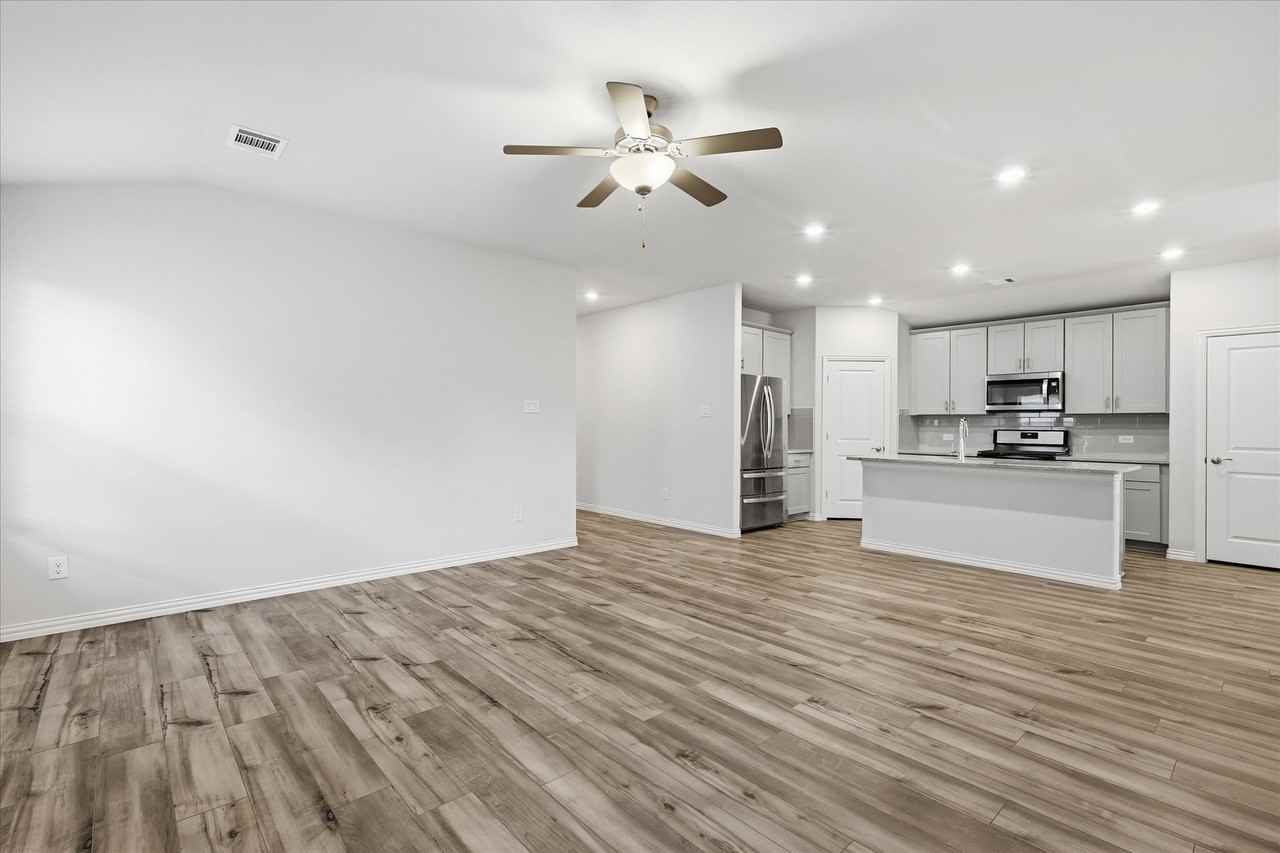 2821 Bursera Ln - Photo 7 of 23