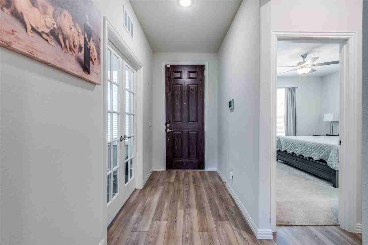 8715 Royal Star Rd - Photo 5 of 32