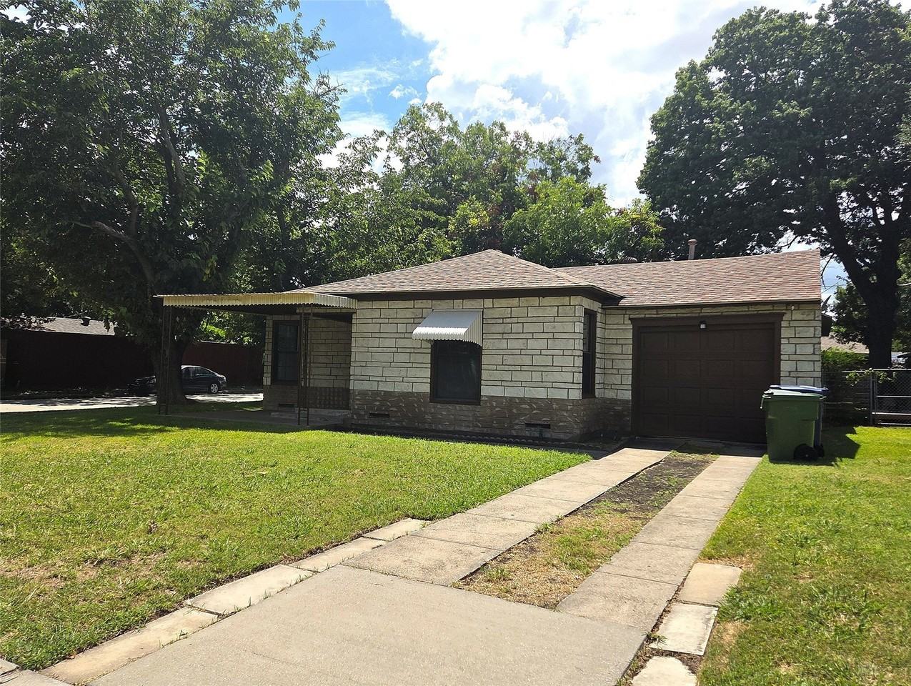 1309 Shady Ln - Photo 2 of 22