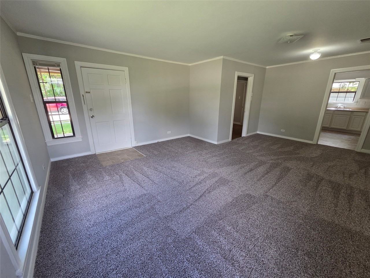 1309 Shady Ln - Photo 7 of 22