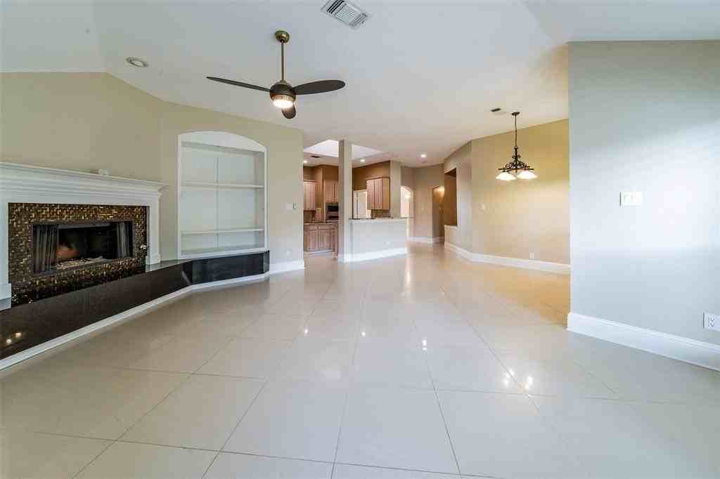2231 Templeton Dr - Photo 6 of 24