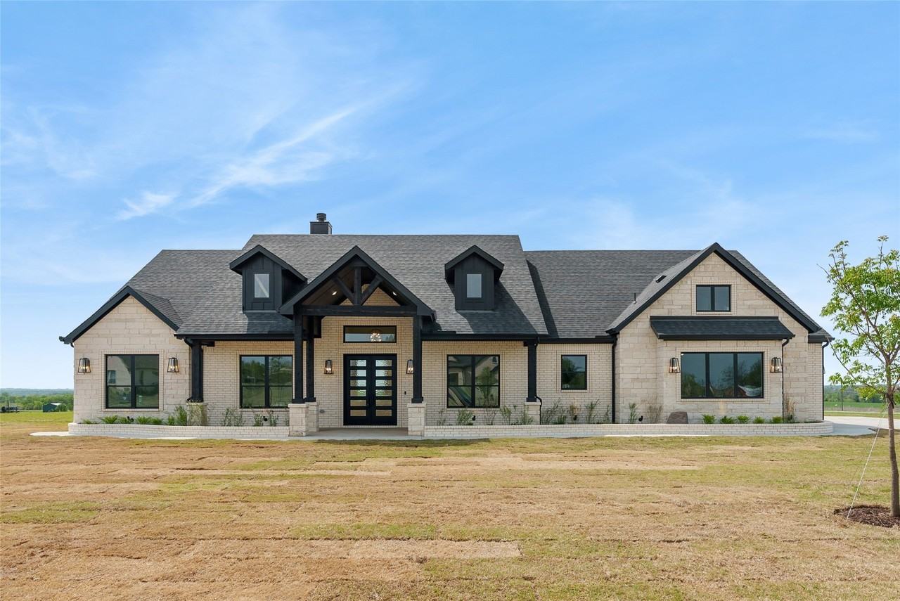 5306 Calle Dr - Photo 4 of 39