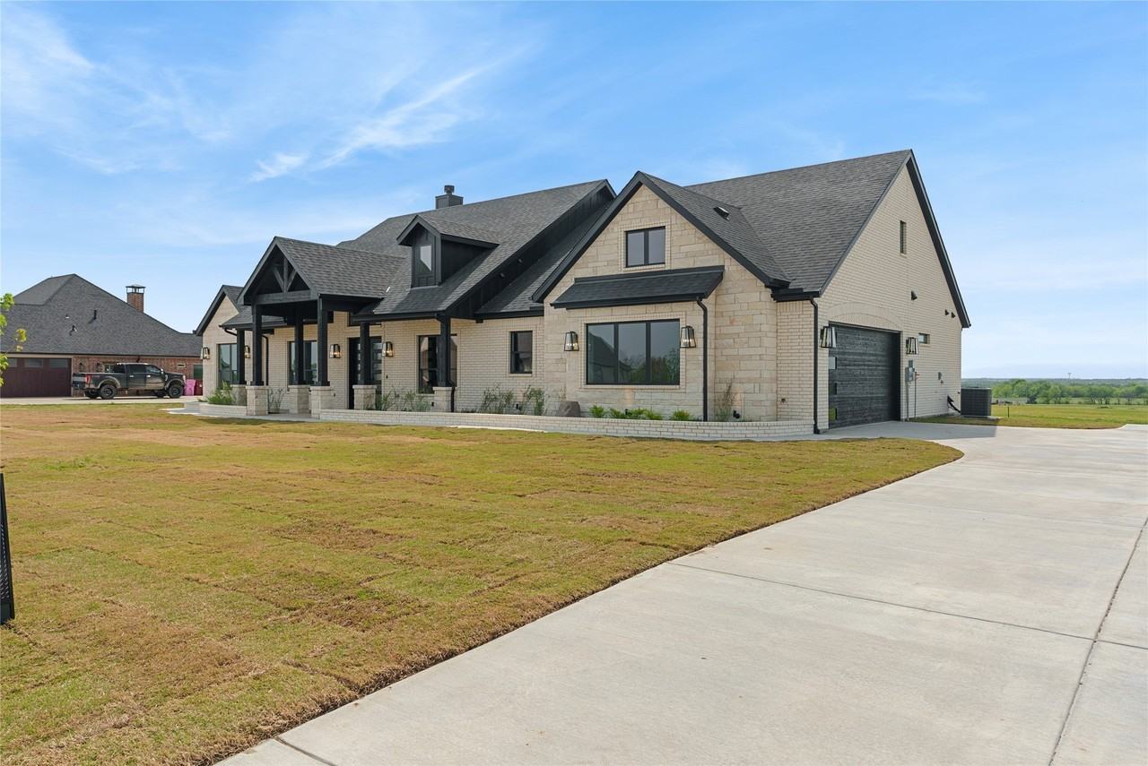 5306 Calle Dr - Photo 6 of 39
