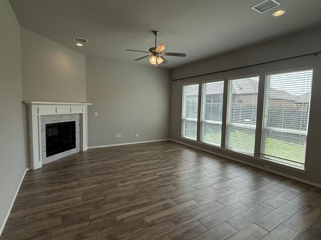 8308 Nw 151st St - Photo 2 of 23