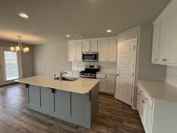 8308 Nw 151st St - Photo 7 of 23