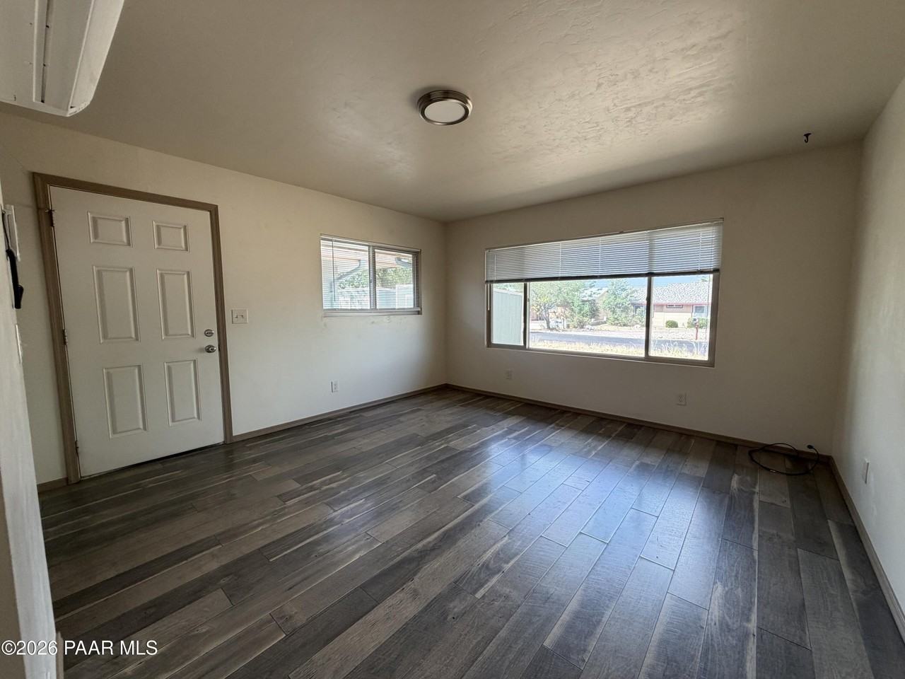 3200 N Victor Rd #3 - Photo 4 of 11