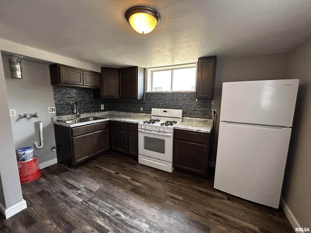 2920 W WOODBINE Drives - Photo 5 of 9