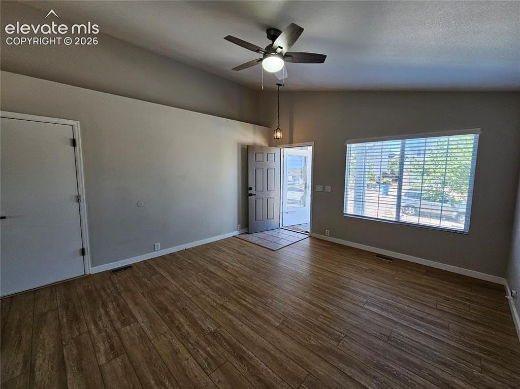 6895 Summer Grace St - Photo 4 of 26