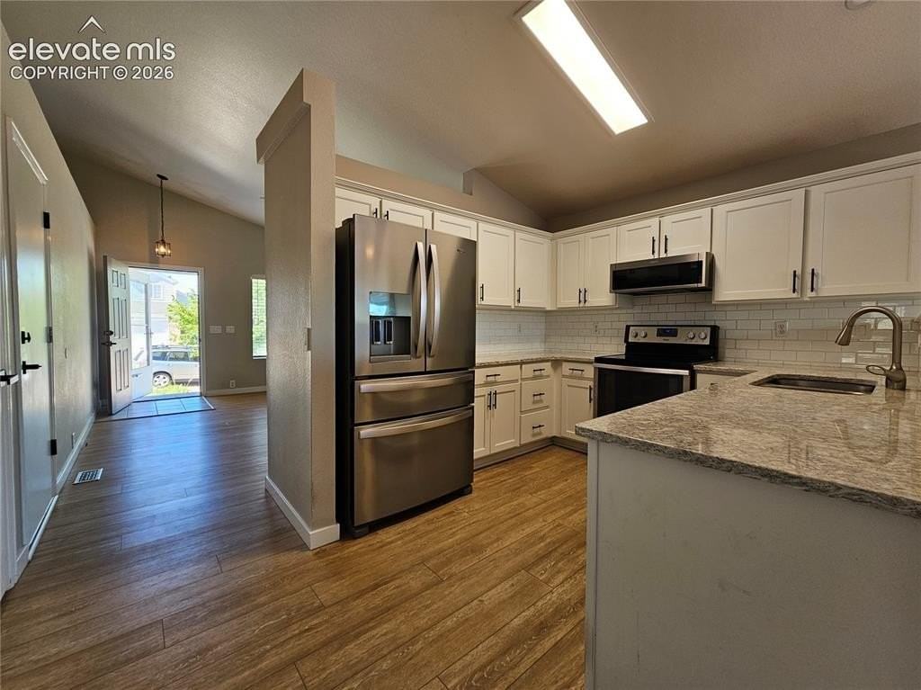 6895 Summer Grace St - Photo 6 of 26