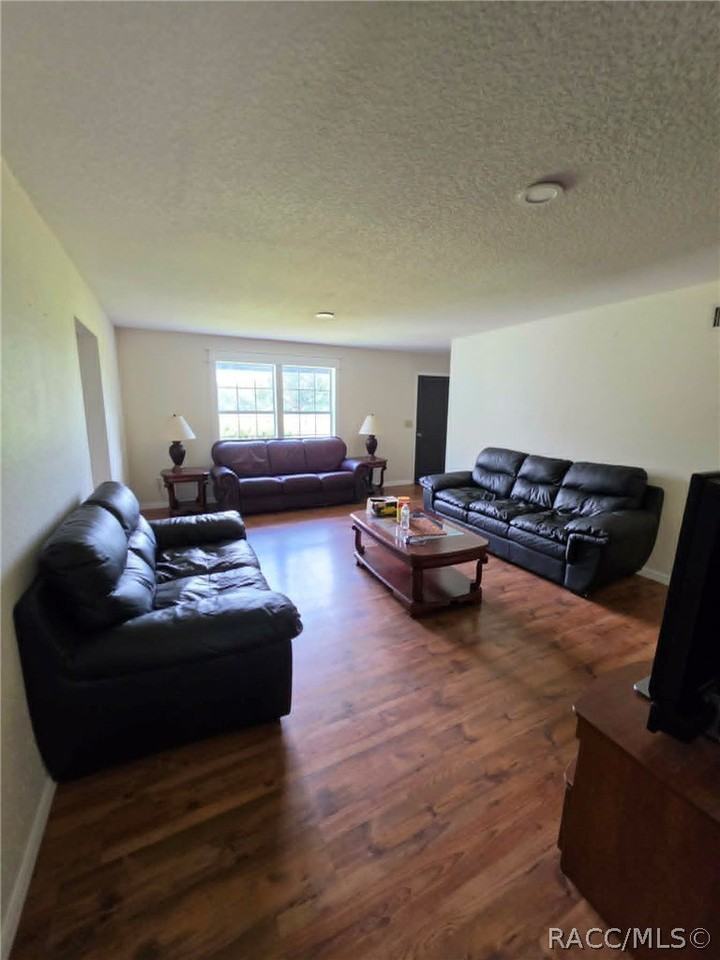 9222 E Waller Ln - Photo 7 of 29