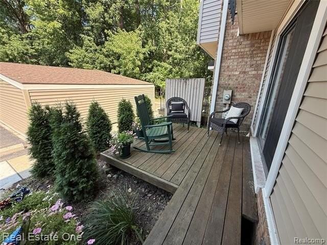 1403 Oakbrook E #93 - Photo 2 of 20