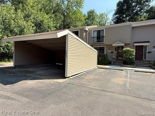1403 Oakbrook E #93 - Photo 3 of 20