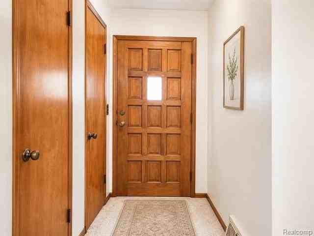 2111 W 14 Mile Rd - Photo 2 of 22
