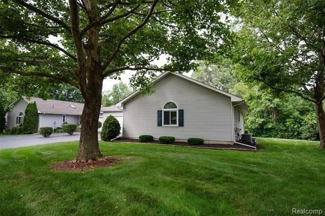 11660 Hawthorne Glen Dr - Photo 4 of 33