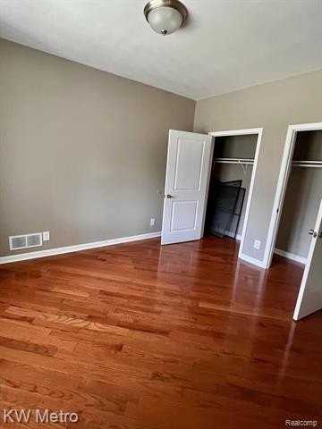 939 Webb St - Photo 4 of 19